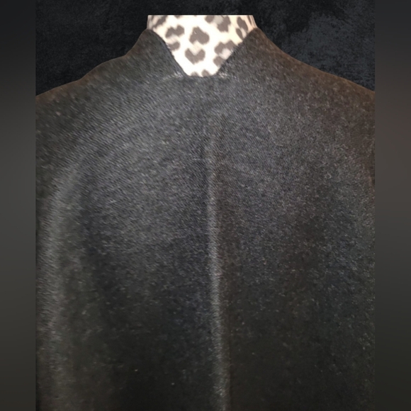 Karla Hanson Reversible Knit Poncho Shawl~ One Size - Picture 4 of 5